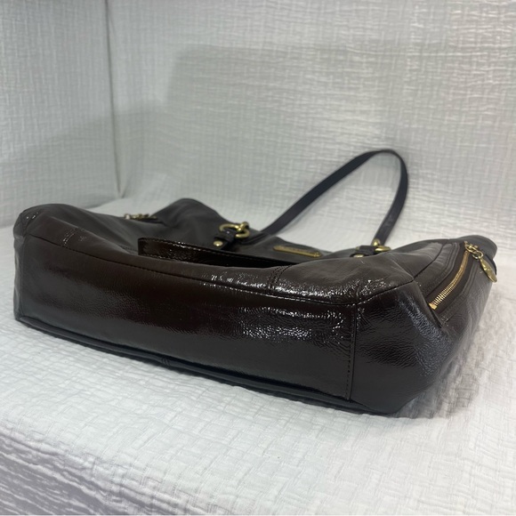 COACH F20432 CHOCOLATE Brown Patent Leather Shoulder Bag handbag Purse - Picture 13 of 15
